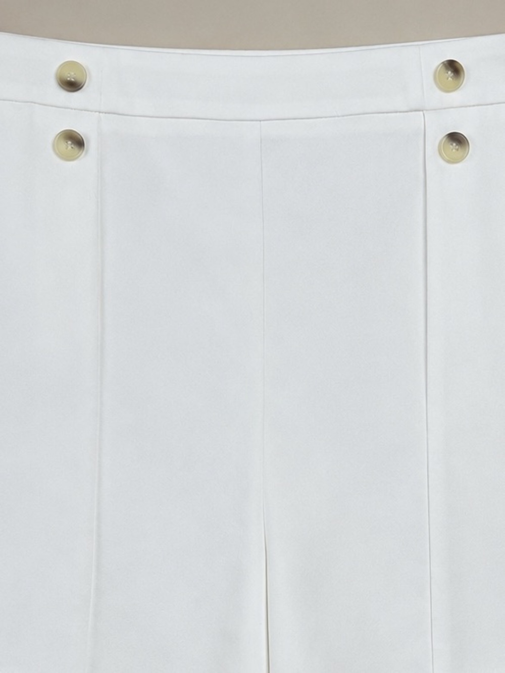 Vince Camuto Double Weave Button Front High-Waist Tailored Shorts - Picture 6 of 10